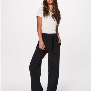 Lululemon Black Noir Pant